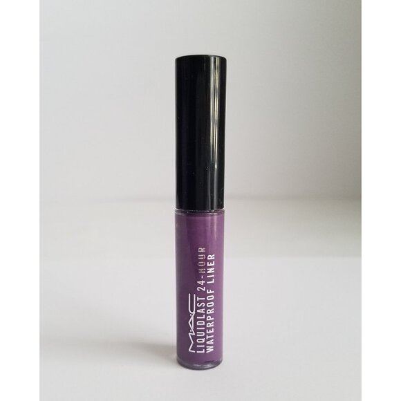 Mac Violet Liquidlast 24 Hour Waterproof Liner - Picture 1 of 4